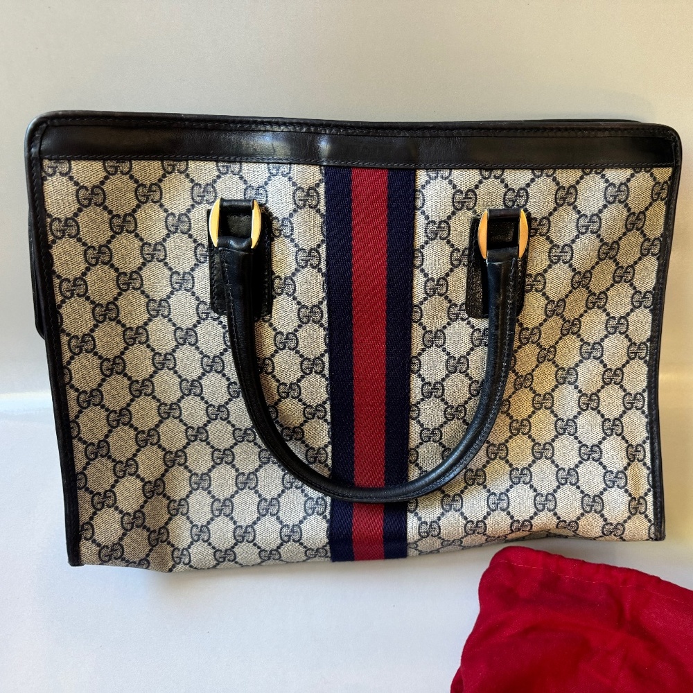 Vintage Gucci Sherry Line Accessory Collection Handbag - Navy - Picture 4 of 16
